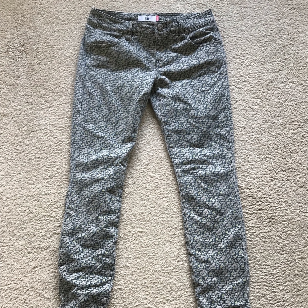 Women’s CAbi print skinny jeans size 4